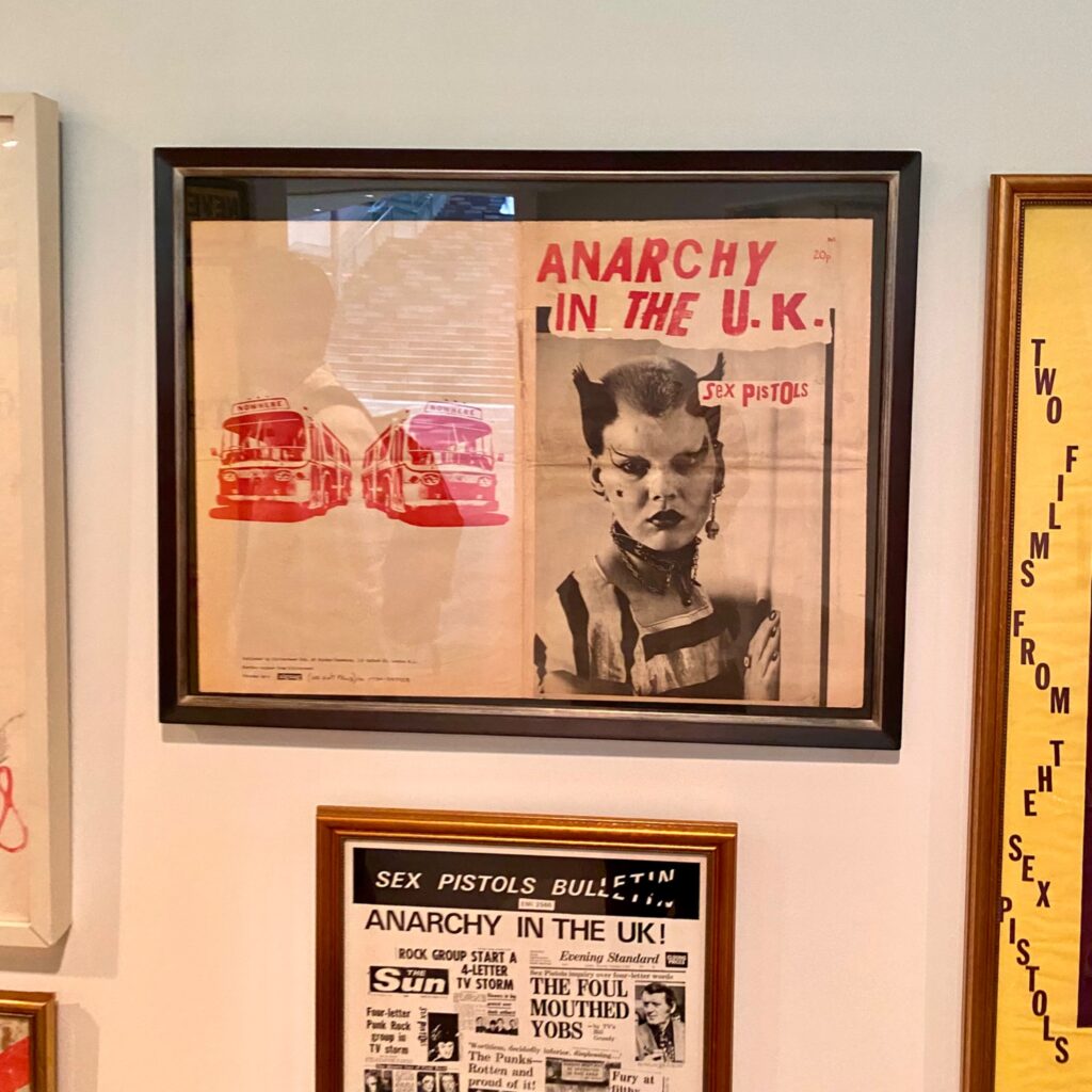 セックス・ピストルズ「Anarchy in the U.K.」関連のパンクグラフィック