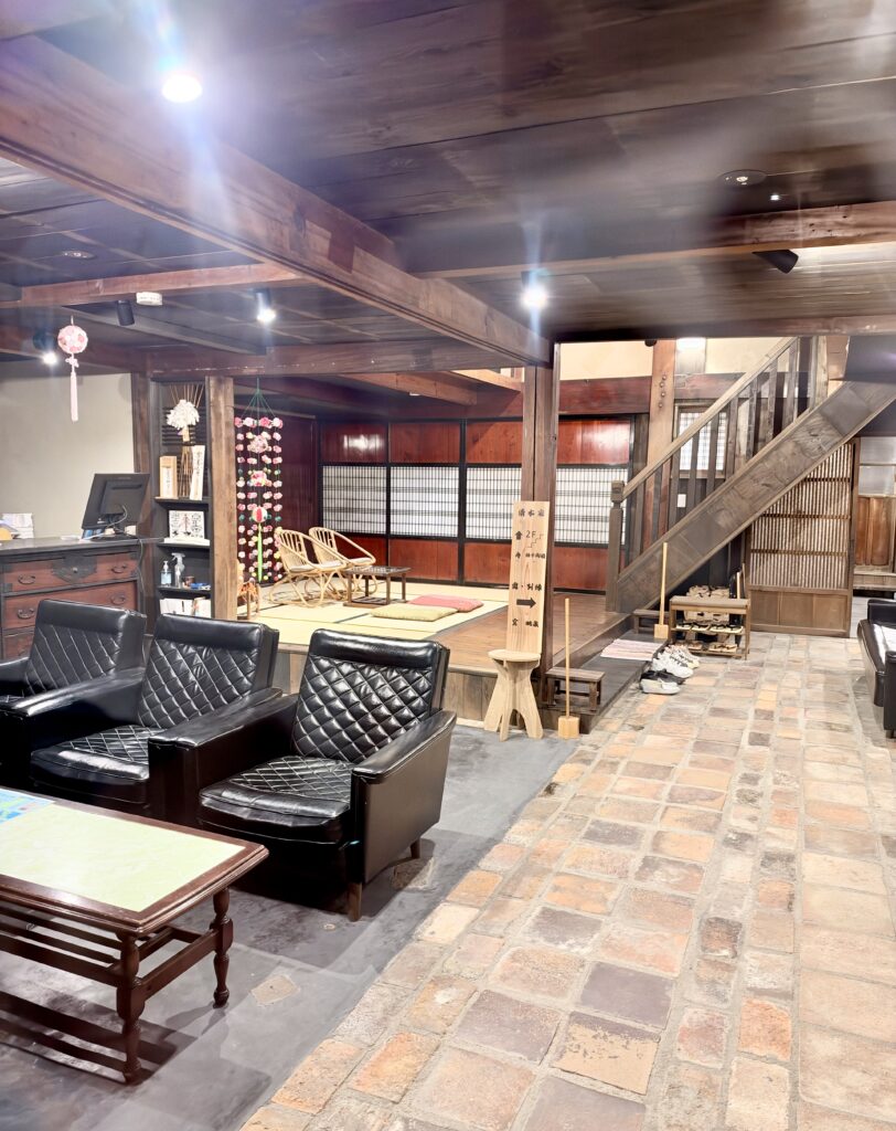 NIPPONIA佐渡相川 金山町 清水家の木造内部