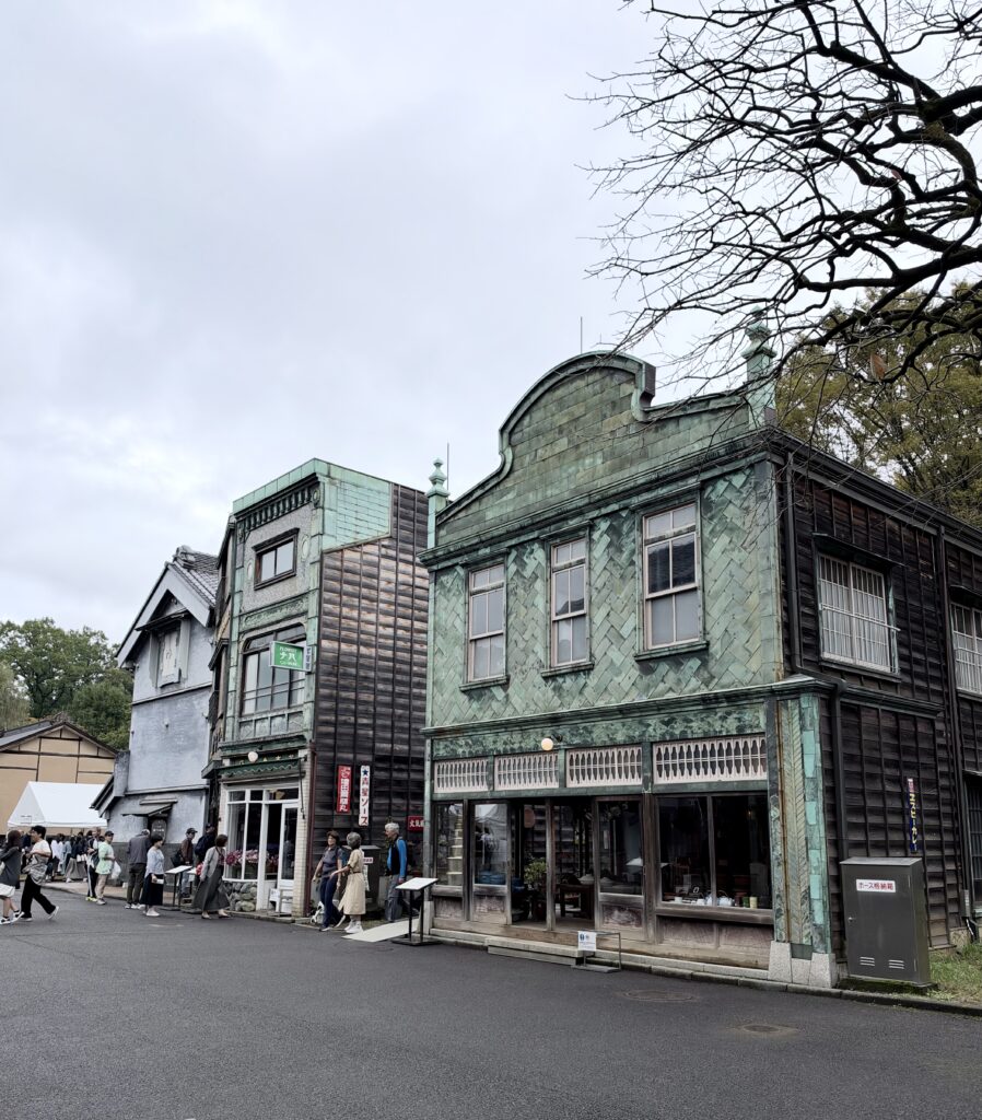 江戸東京たてもの園東ゾーンに並ぶ商家の街並み