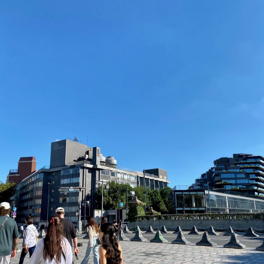 明治神宮近くから見た原宿の街並み